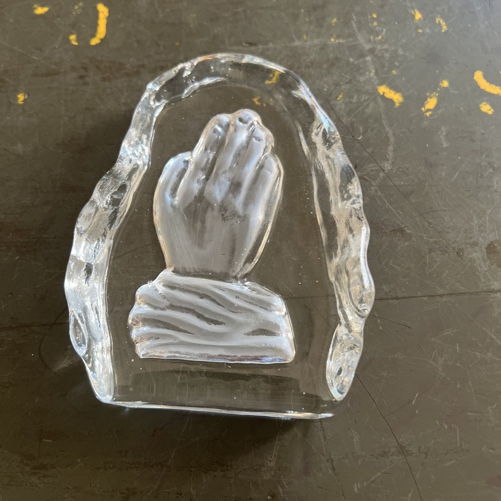 Vintage Etched Crystal Praying Hands 5" x 3.5" Paperweight TRFR
